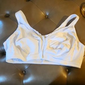 Open front claps, Bra New.